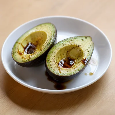 Balsamic and Avocado Snack