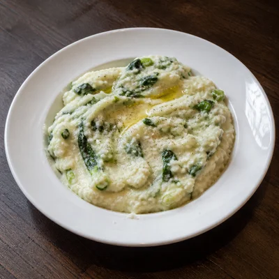 Creamy Cauliflower Mash with Spinach